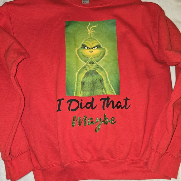 Gildan Other - Gildan Red Grinch Crewneck Sweater